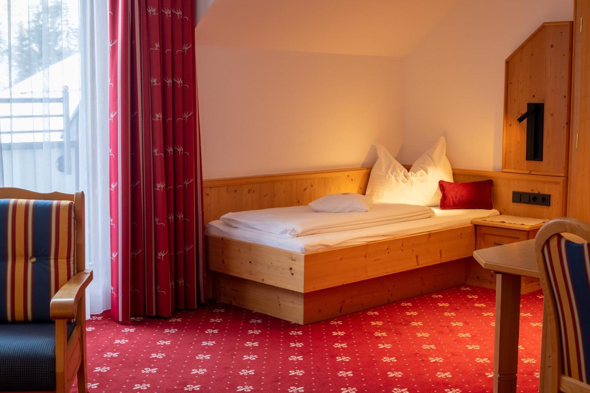 Hotel Garni Monte Bianco ايشجل المظهر الخارجي الصورة
