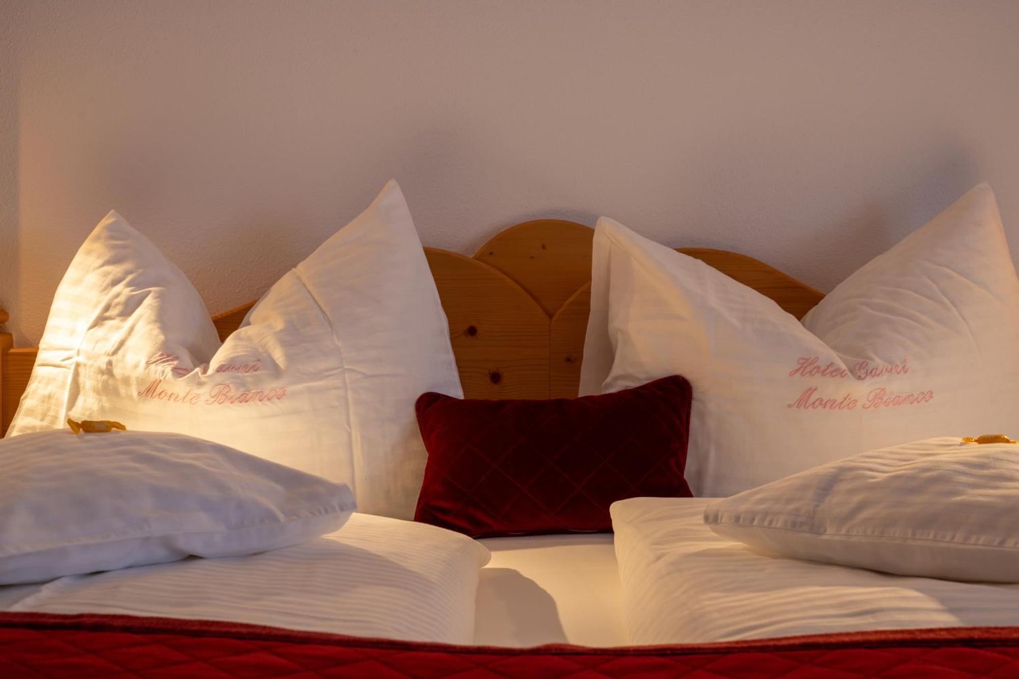 Hotel Garni Monte Bianco ايشجل المظهر الخارجي الصورة