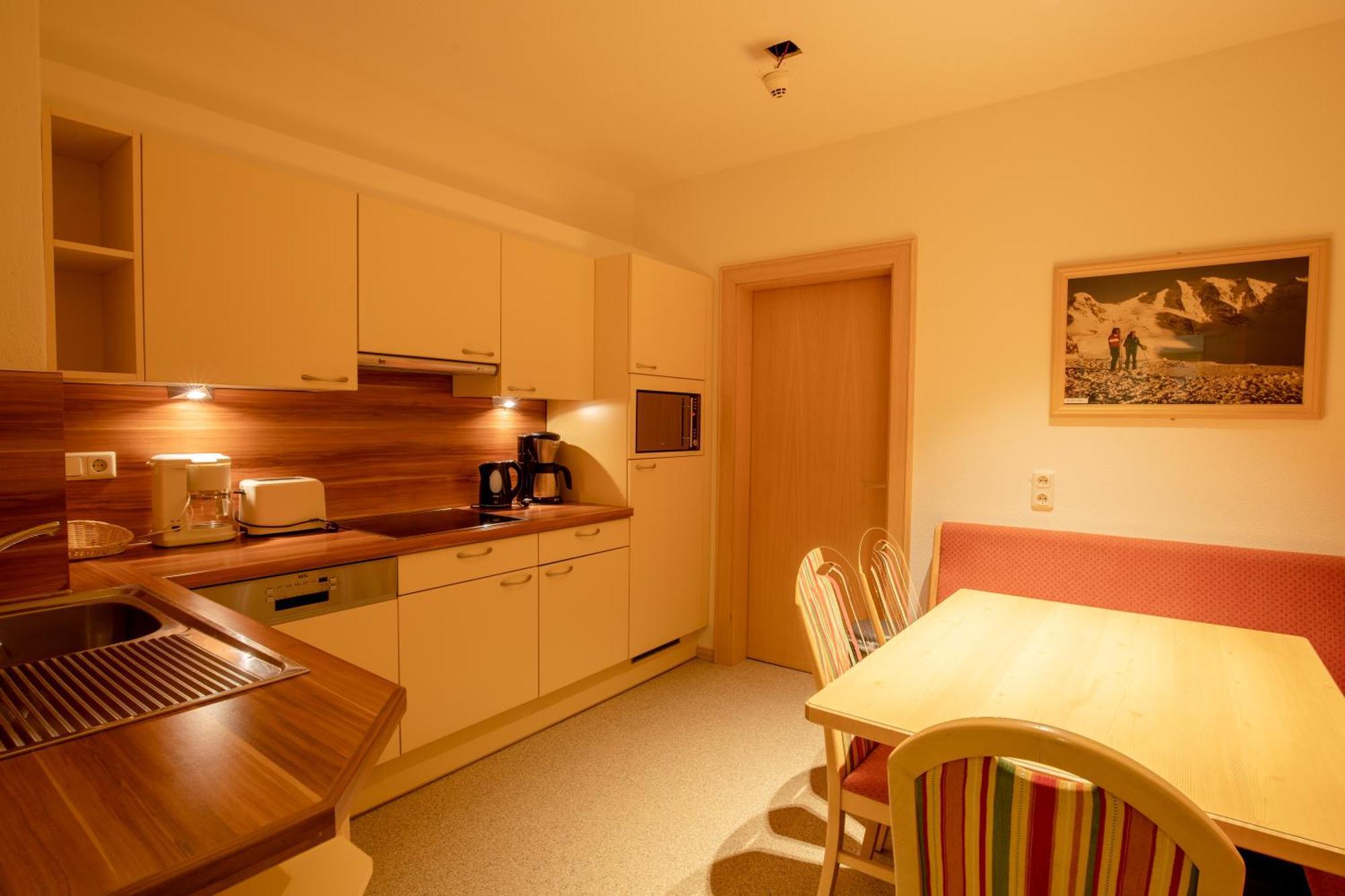 Hotel Garni Monte Bianco ايشجل المظهر الخارجي الصورة