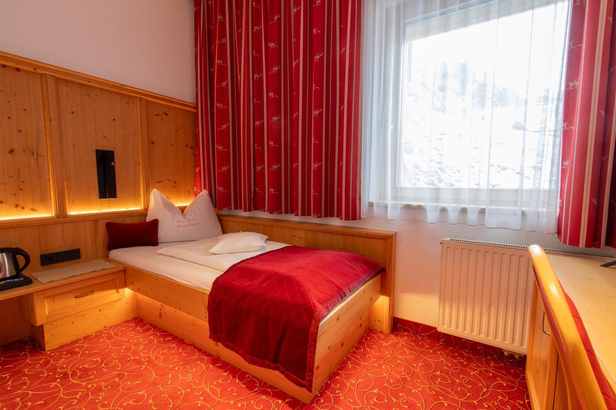 Hotel Garni Monte Bianco ايشجل المظهر الخارجي الصورة