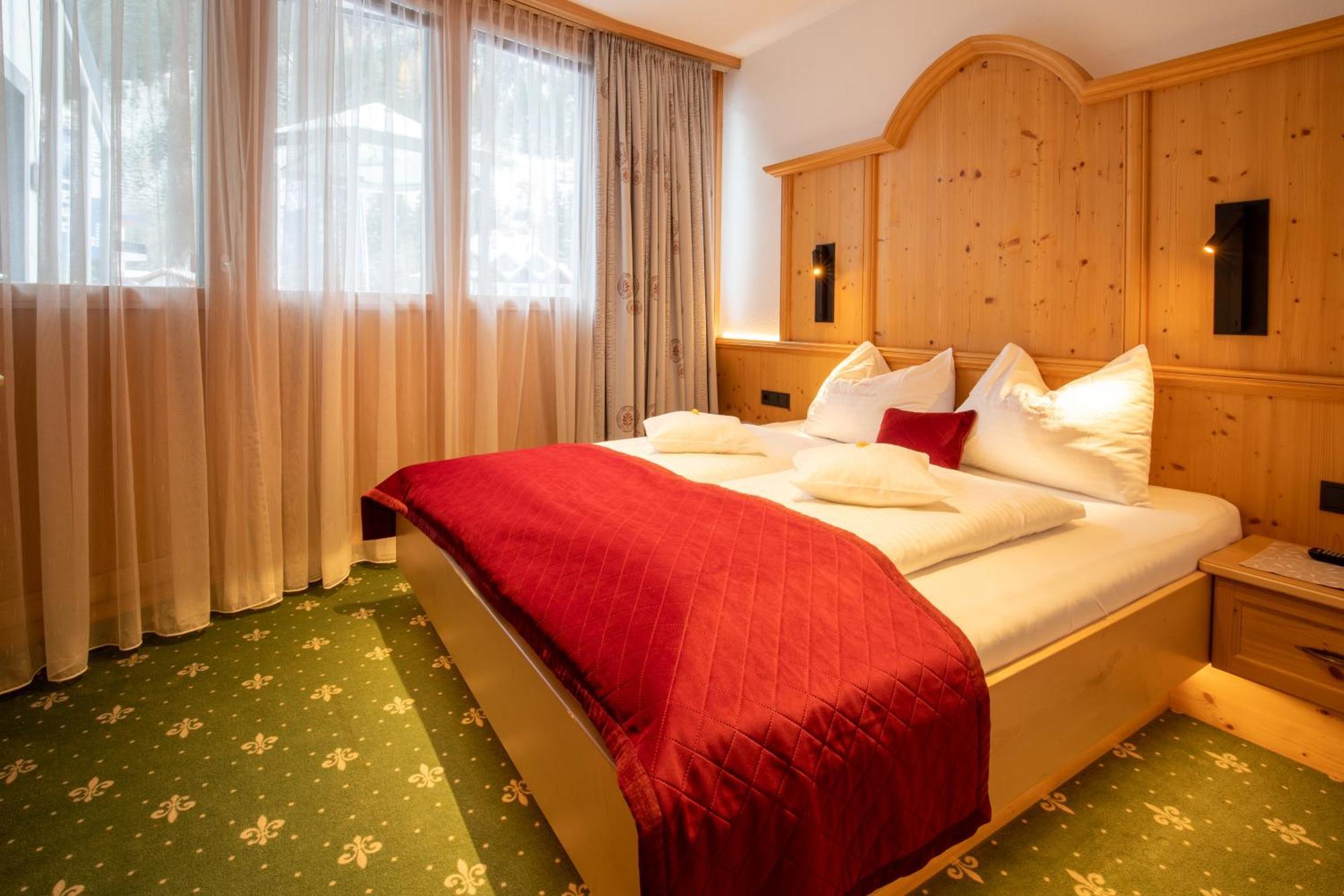 Hotel Garni Monte Bianco ايشجل المظهر الخارجي الصورة